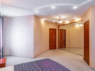 5-комн. квартира, 208 м², 5/5 этаж