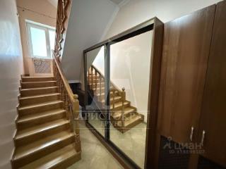 3-этажный дом, 377.5 м², 4.4 сотки