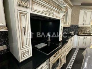 2-комн. квартира, 58 м², 8/19 этаж