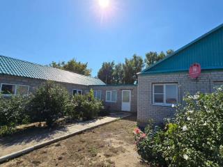  дом, 223 м², 14 соток