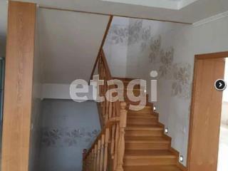 3-этажный дом, 360 м², 10.89 соток