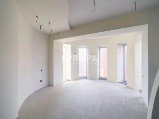 3-этажный дом, 740 м², 8 соток