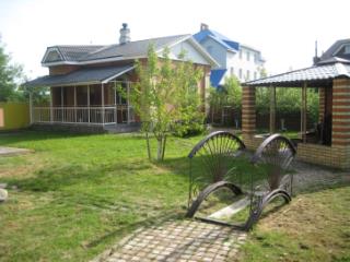 2-этажный дом, 399.5 м², 1200 соток