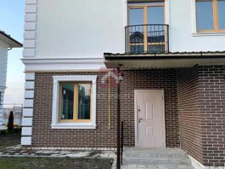 3 этажный, Таунхаус, 260 м², 2 сотки, 3 этажа