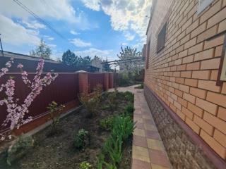 3-этажный коттедж, 250 м², 8 соток