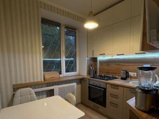 3-комн. квартира, 56 м², 1/5 этаж