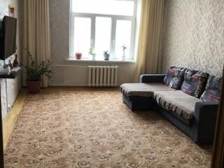 3-комн. квартира, 74 м², 2/5 этаж