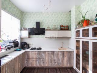 2-этажный дом, 214.3 м², 830 соток