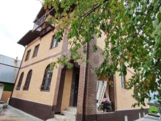 2-этажный дом, 320 м², 9 соток