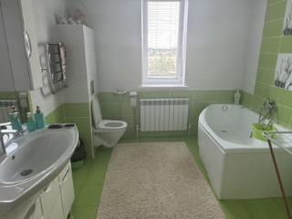  дом, 178.6 м², 15 соток