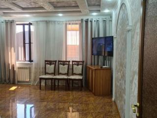  дом, 180 м², 12 соток