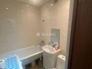 2-комн. квартира, 42 м², 4/5 этаж