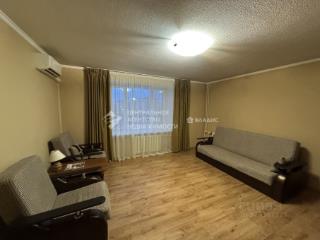 2-комн. квартира, 65 м², 3/14 этаж