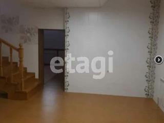 3-этажный дом, 360 м², 10.89 соток