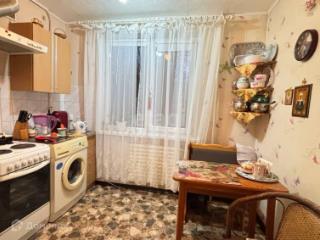2-комн. квартира, 49.8 м², 1/10 этаж