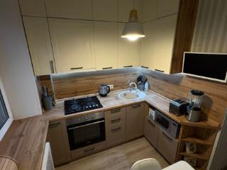 3-комн. квартира, 56 м², 1/5 этаж
