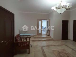 2-этажный дом, 350 м², 12 соток
