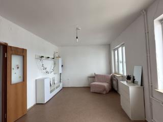 2-комн. квартира, 57.2 м², 2/3 этаж