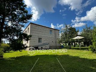  дом, 280 м², 18.3 соток