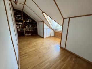 4-этажный дом, 365.5 м², 14.8 соток