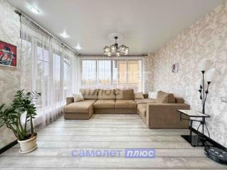 3-этажный дом, 262.2 м², 8 соток