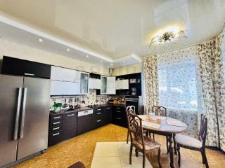 3-этажный коттедж, 341 м², 7 соток