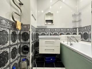 3-комн. квартира, 79 м², 1/10 этаж