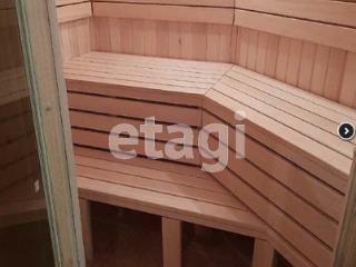 3-этажный дом, 360 м², 10.89 соток