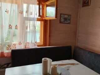  дом, 102.1 м², 9.8 соток