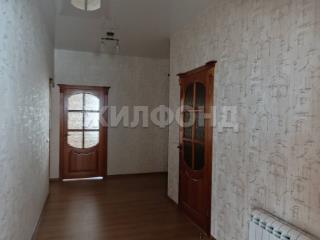  дом, 220 м², 8 соток