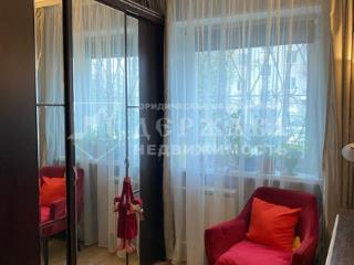 3-комн. квартира, 57 м², 1/5 этаж