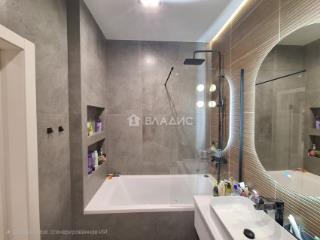 2-этажный дом, 184.8 м², 11 соток