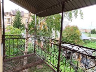 2-этажный дом, 320 м², 9 соток