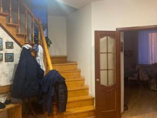  дом, 300 м², 5 соток