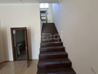  дом, 385 м², 9 соток