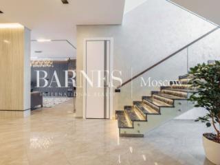 2-этажный дом, 600 м², 15 соток