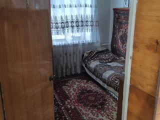 3-комн. квартира, 54 м², 2/2 этаж