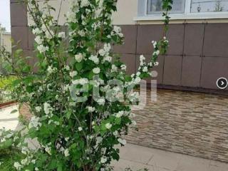 3-этажный дом, 360 м², 10.89 соток