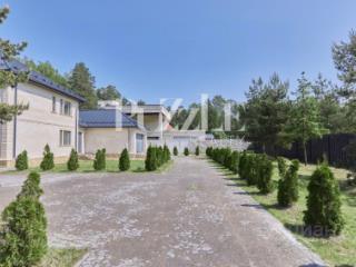 2-этажный дом, 301 м², 12 соток