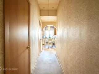 2-комн. квартира, 68.2 м², 2/4 этаж