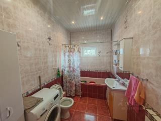3-этажный коттедж, 250 м², 8 соток