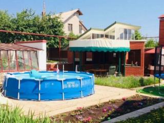  коттедж, 140 м², 10 соток