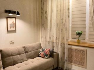 2-комн. квартира, 55 м², 2/4 этаж
