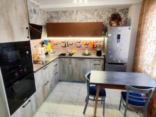 3-комн. квартира, 72 м², 2/9 этаж