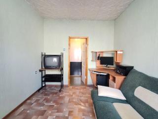 3-комн. квартира, 76 м², 1/4 этаж