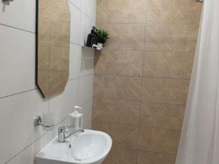 2-комн. квартира, 56 м², 1/2 этаж