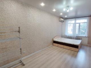 1-комн. квартира, 42 м², 1/4 этаж