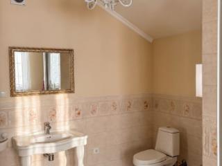 2 этажный, Дом, 231.5 м², 4.04 сотки, 2 этажа