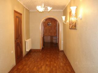  дом, 204.7 м², 77 соток