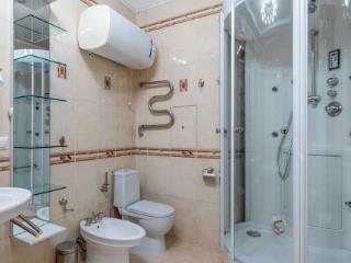 4-комн. квартира, 177 м², 13/16 этаж